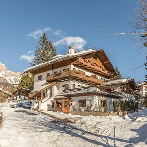 https://cantore-cortina.hotelinveneto.com